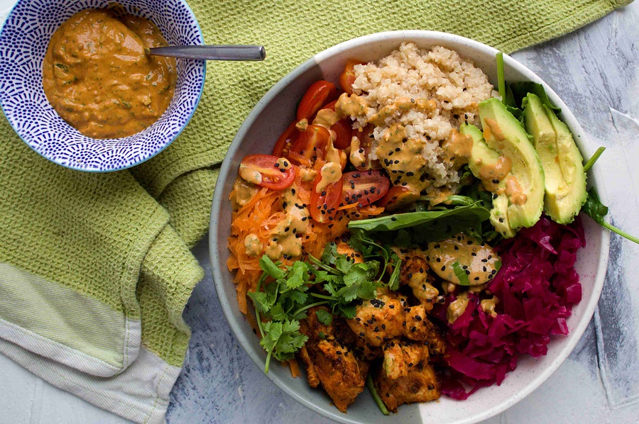 You are currently viewing Zesty Chipotle Nourish Bowl | Healthy Rainbow Bowl Recipe