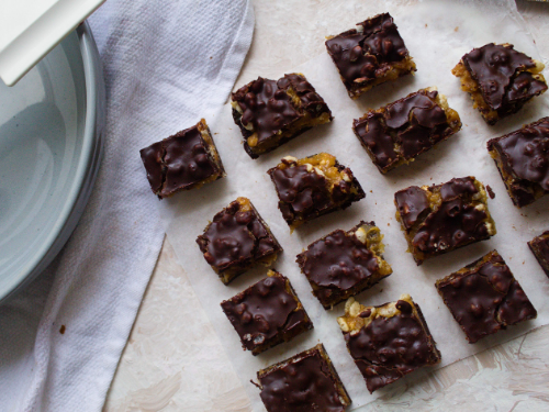 Chocolate Almond Caramel Bites | Easy Traybake Recipe